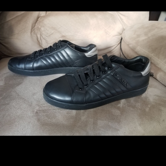 Authentic Prada Sneakers, size 38.5 / size 6 men - Picture 5 of 11
